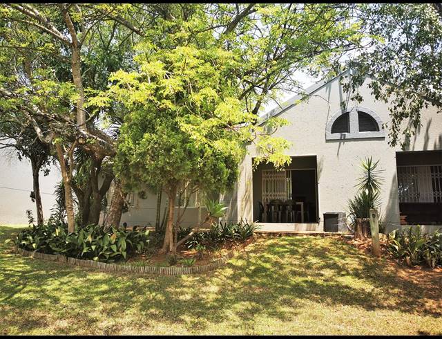 3 BEDROOM SIMPLEX TO LET IN SONHEUWEL